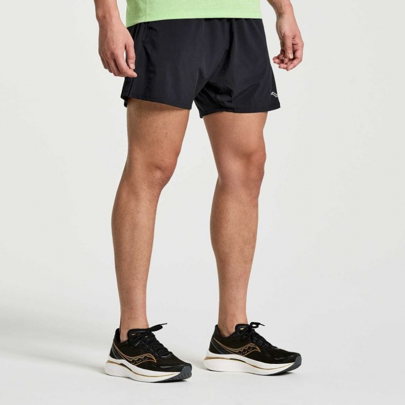 Short Saucony Outpace 5